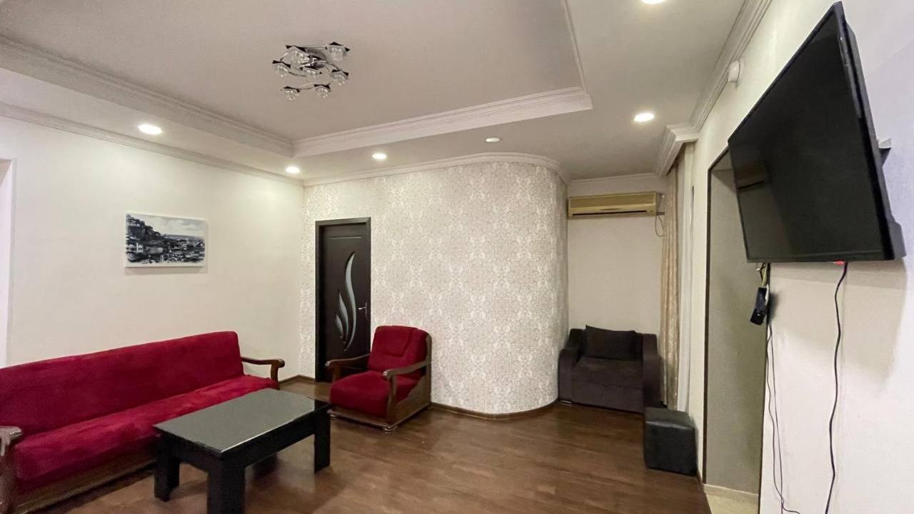 Elegant Modern Apartment 第比利斯 外观 照片